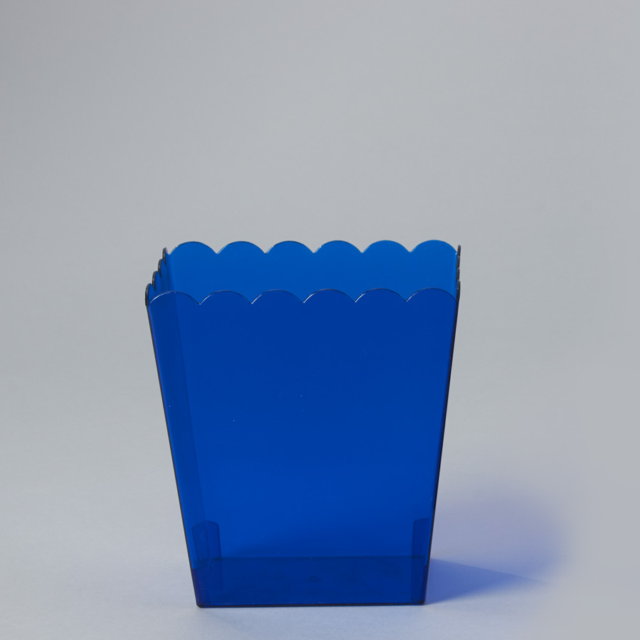 Plastic Scalloped Container 6" - Royal Blue