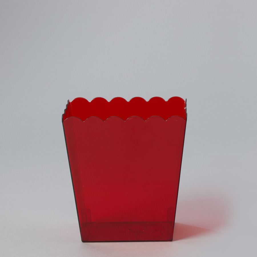 Plastic Scalloped Container 6" - Red